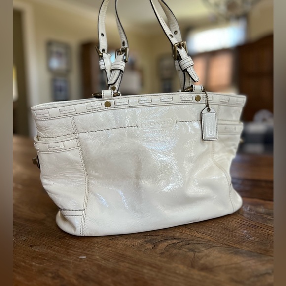 🌸Coach Patent Leather Satchel Shoulder Bag Cream A0873-11500🌸 - Picture 6 of 12